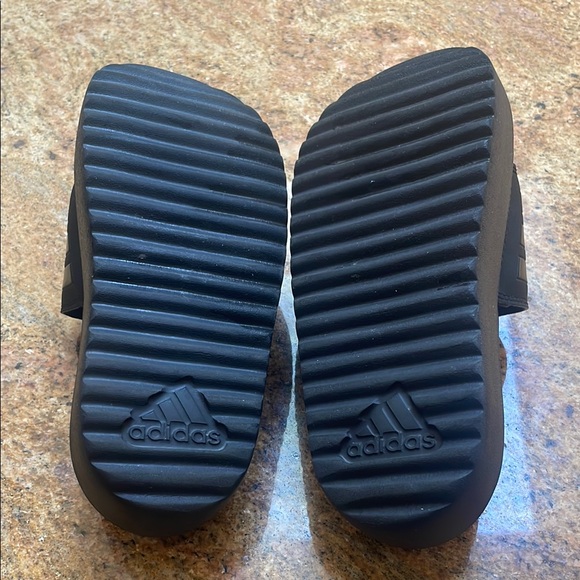 Adidas Women's Adilette Platform Slide Sandal - Picture 4 of 5